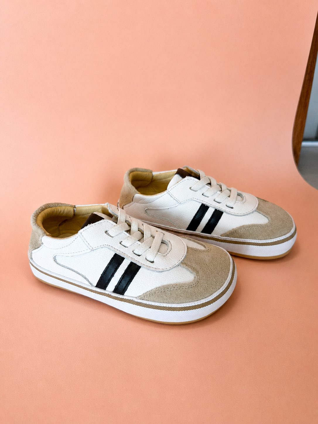 Tênis Infantil Jade em Couro – Branco, Marfim e Preto