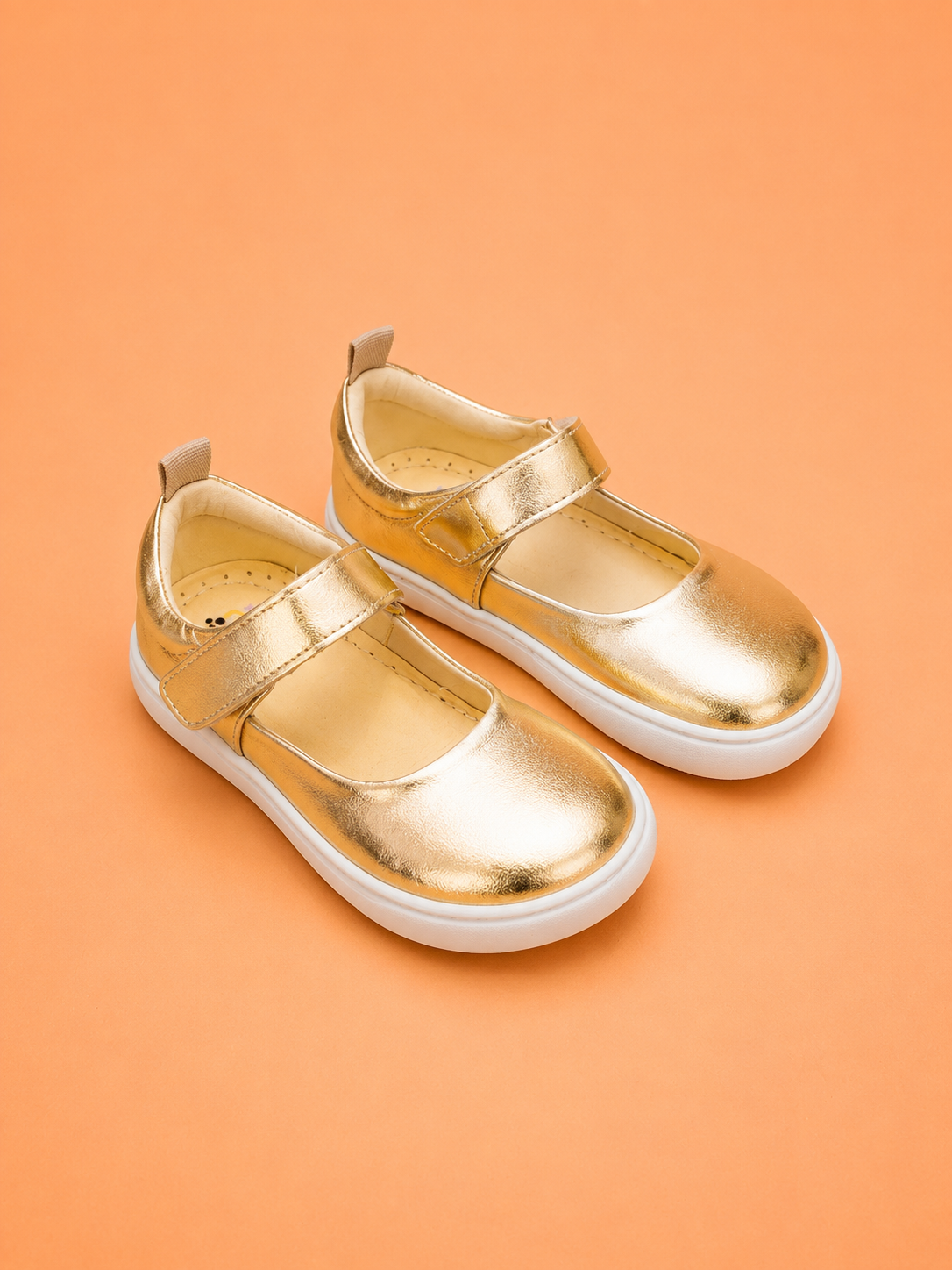 Sapatilha Infantil Nina em Couro Metalizado – Ouro
