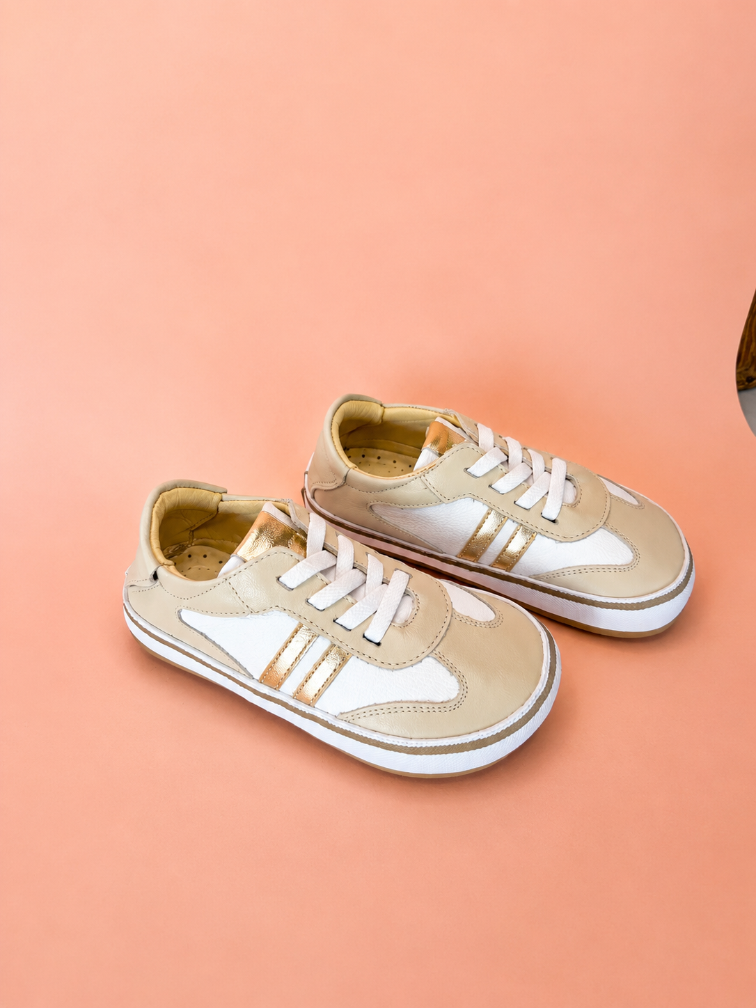 Tênis Infantil Jade em Couro – Branco, Off White e Ouro Velho - Imagem 2